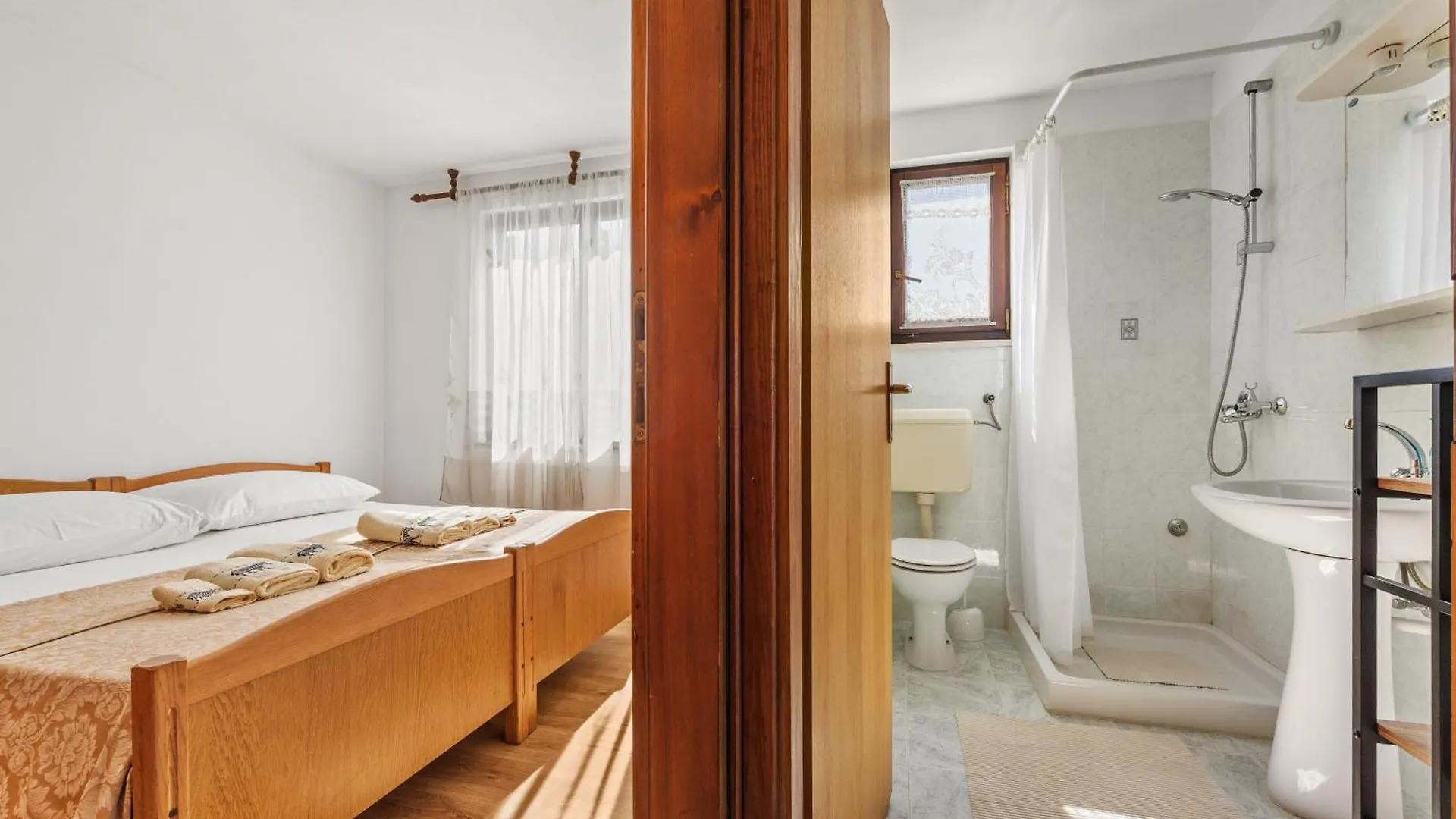 Koreni Apartments In Rovinj 0*,